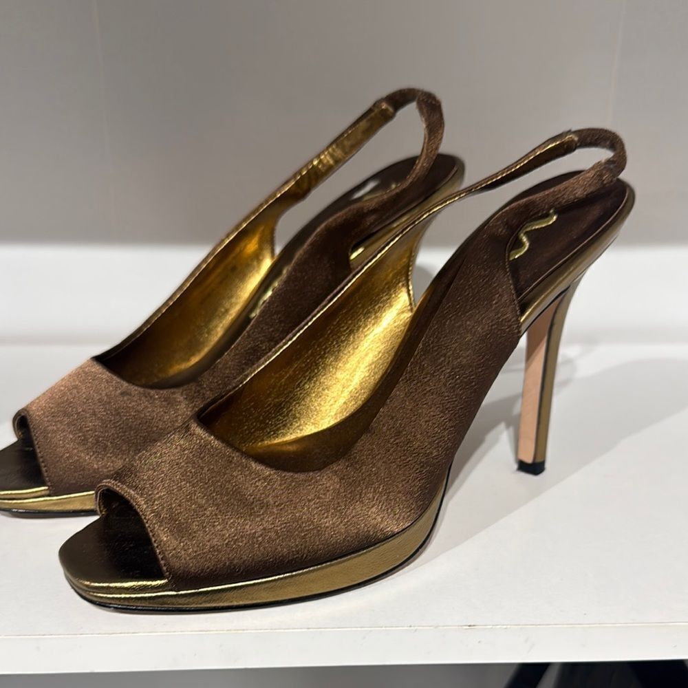 Nina Shoes Brown and Gold Peep-Toe Heels